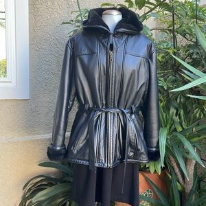 Vintage black Wilson’s leather/faux fur winter jacket with the hood
